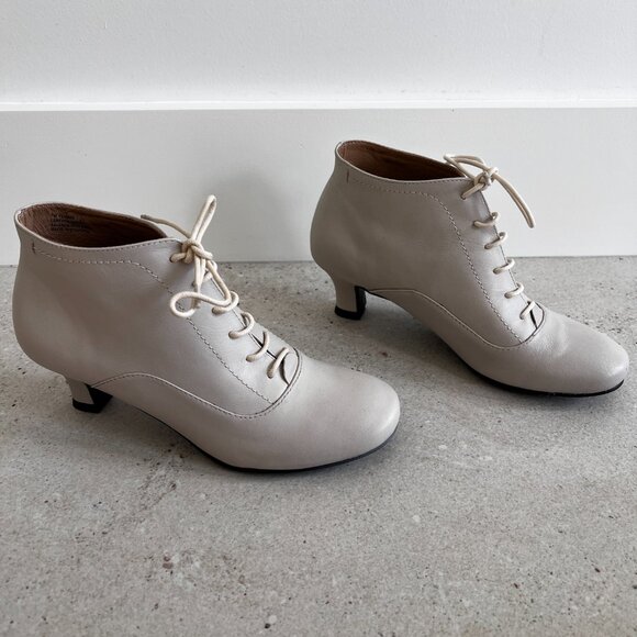 Array Leather Booties - Picture 2 of 12